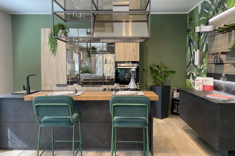 CUCINA CON ISOLA SCAVOLINI MOD.MIA